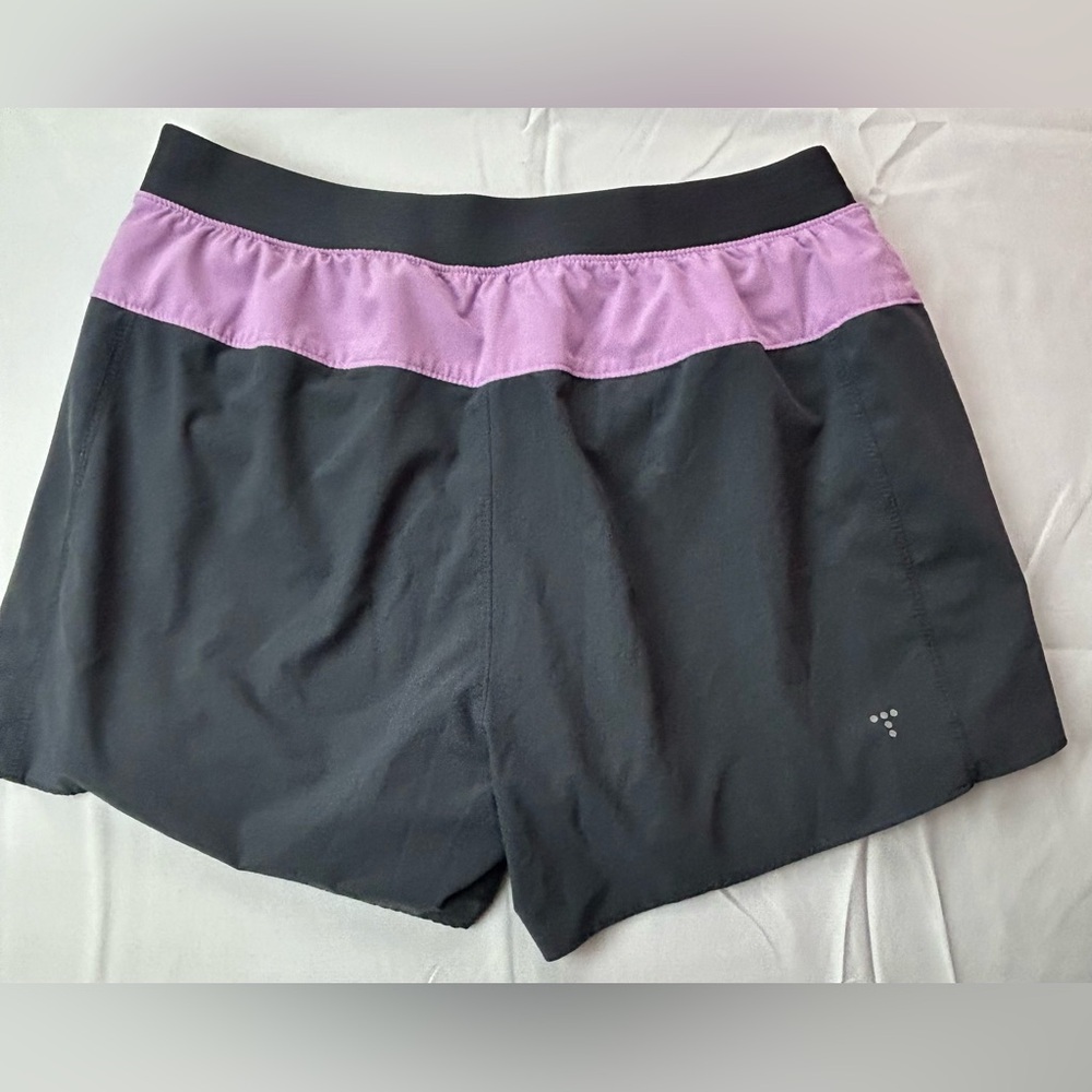 TITLE NINE Women’s Lined Exercise Run Shorts Black / Purple Size M - Picture 6 of 7